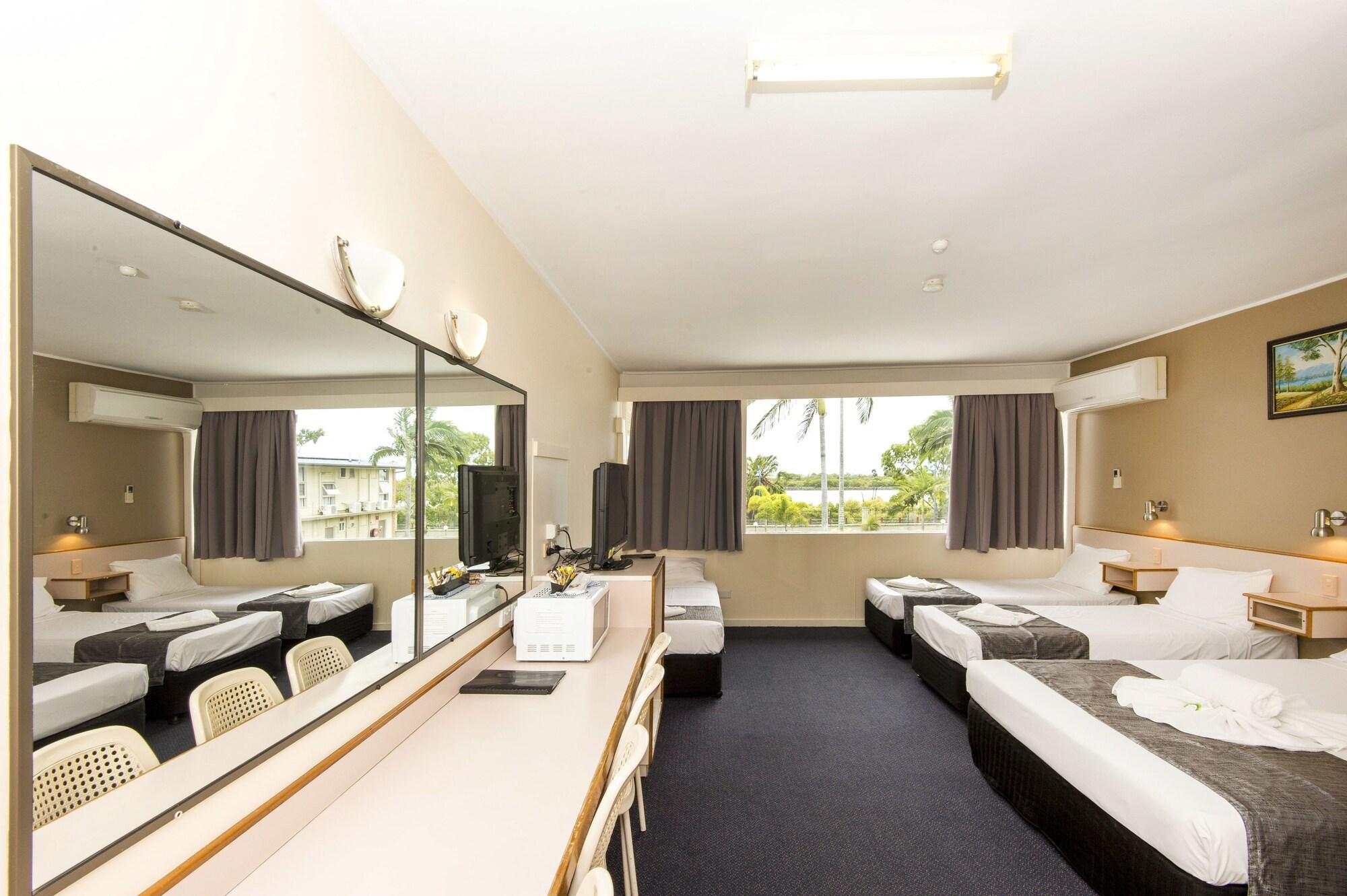 Mid City Motor Inn Mackay Bagian luar foto