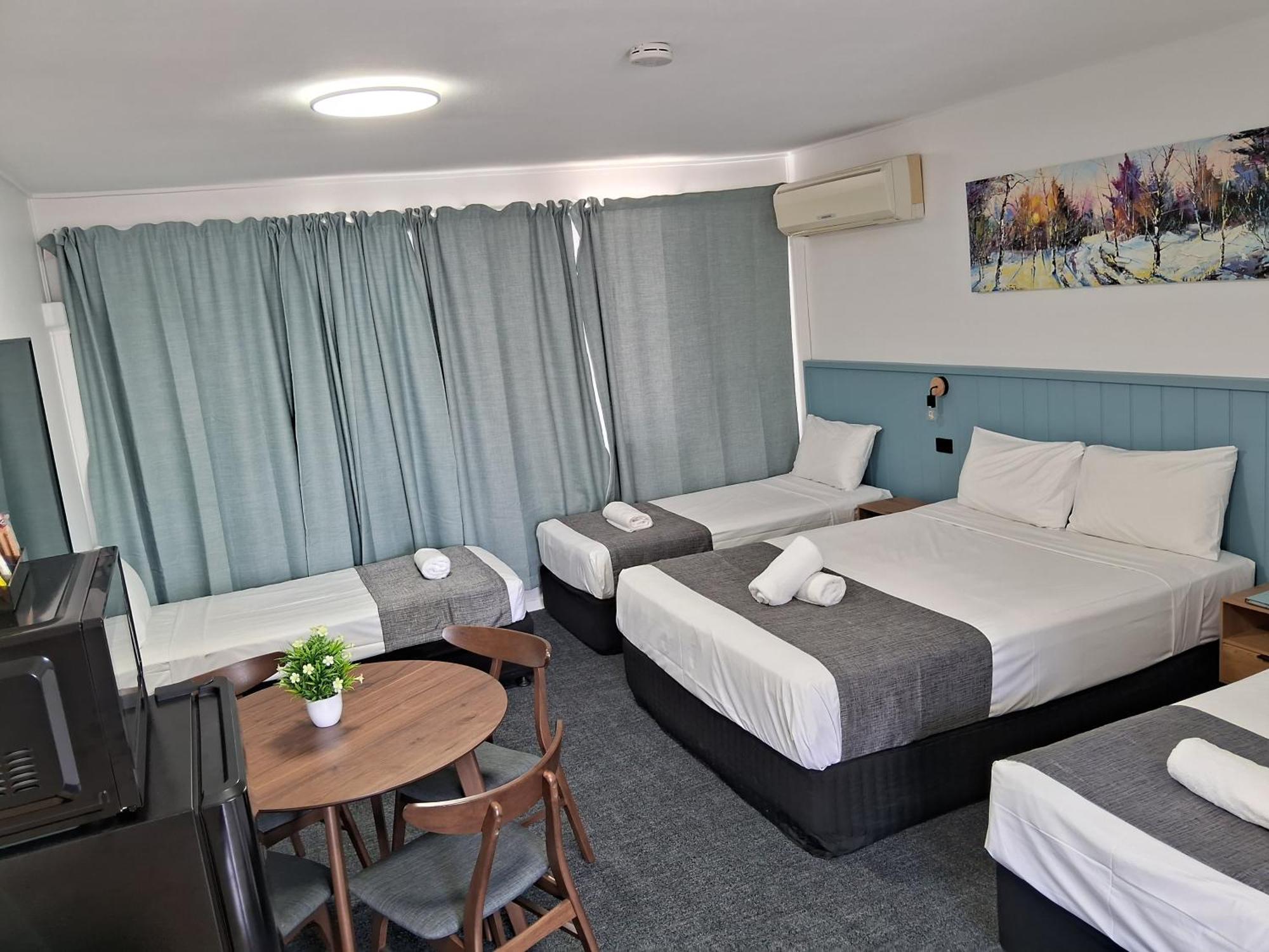 Mid City Motor Inn Mackay Bagian luar foto